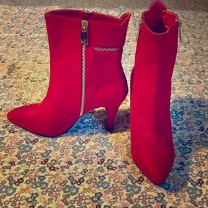 NWOT Claudia Bootie by Bellini in Red